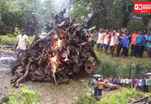 કપરાડા તાલુકાના ઉમલી ગામમાં સ્મશાનભૂમિના અભાવે અંતિમવિધિ ખુલ્લા આકાશ નીચે..