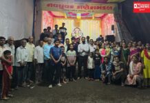 ખેરગામની શાંતિનગર સોસાયટીમાં રોજ વહેંચાય રહ્યો છે ભાઈચારા અને લાગણીઓનો પ્રસાદ..