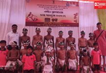 શાળાનું ગૌરવ: આશ્રમશાળા સામરપાડાના વિદ્યાર્થીઓ કલા મહાકુંભમાં સમગ્ર નર્મદા જિલ્લામાં પ્રથમ..