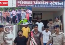 વાસદાના બારતાડ ગામમાં ગણેશ વિસર્જનમાં મારામારી, બંને પક્ષે FIR દાખલ, 15 લોકોની પોલીસે કરી અટકાયત.. શું છે સમગ્ર ઘટના ?