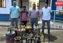 દહેજમાં ગેરકાયદે ગેસ રિફિલિંગની પ્રવૃત્તિનો પર્દાફાશ..બે સ્થળેથી 40 હજારનો મુદ્દામાલ જપ્ત..
