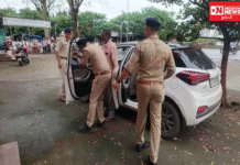 વ્યારામાં કલેક્ટર કચેરીએ અચાનક જ કડક ચેકિંગનો માહોલ…23 લોકોથી નિયમના ઉલ્લંઘન