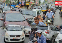 વલસાડ શહેરના મુખ્ય માર્ગો પર ટ્રાફિક જામની ગંભીર સમસ્યા સર્જાઈ..સ્થાનિક રહીશોએ તીવ્ર નારાજગી વ્યક્ત કરી..