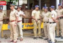 8મા ધોરણમાં અભ્યાસ કરતી આદિવાસી વિધાર્થીની પર નરાધમ પ્રિન્સિપાલે કર્યો રેપ.. બંને આરોપીઓ ફરાર