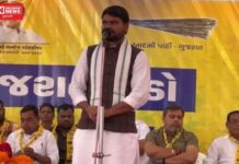 નાનાપોંઢામાં ચૈતર વસાવાએ 2027 માં AAP સરકાર બનાવવા કેમ જરૂરી છે તે જણાવતા આદિવાસીઓને શું કર્યું આહવાહન..