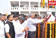 ધરમપુરમાં સ્વ. મણીભાઈ ચૌધરીની પ્રતિમાનું અનાવરણ: આદિવાસી અધિકારોના યોદ્ધાને શ્રદ્ધાંજલિ