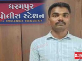 ધરમપુરના હેડ કોન્સ્ટેબલ કિશોર ગાવિત અને કોન્સ્ટેબલ રમેશ ગાવિત દારૂના કેસમાં હેરાન નહીં કરવા પાંચ હજારની લાંચ લેતા ઝડપાયા