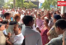 2026 ના પૂરના વળતરથી વંચિત ઉમરગામના ગ્રામજનો કલેક્ટરને રજૂઆત કરવા જતાં કોંગ્રેસ નેતા રાહુલ પટેલ અને પોલીસ સાથે ઘર્ષણ