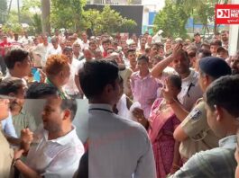 2026 ના પૂરના વળતરથી વંચિત ઉમરગામના ગ્રામજનો કલેક્ટરને રજૂઆત કરવા જતાં કોંગ્રેસ નેતા રાહુલ પટેલ અને પોલીસ સાથે ઘર્ષણ